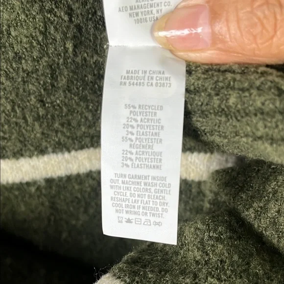 Aerie round Neck Sweater in Forest Green and Cream - Picture 7 of 11